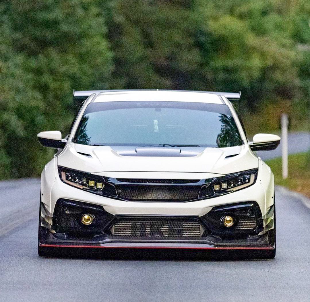Varis front hood (Carbon Fiber) (4)